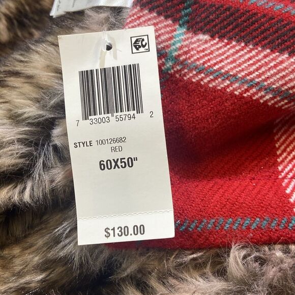 Martha Stewart Collection Plaid Flannel Reverse to Faux Fur Throw, $130 Value - Picture 3 of 3